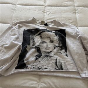DOLLY PARTON cropped sweatshirt